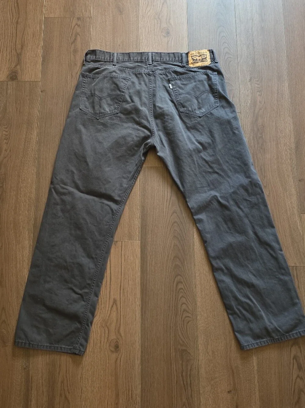 Levi's - 505 Regular Fit Straight Leg Jeans - 42x32 - Graphite Grey